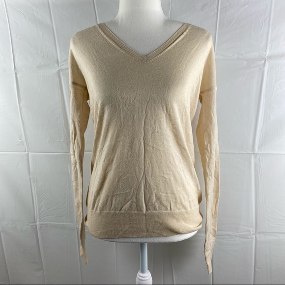 Country Road Tops - Women's Country Road Off White V-Neck Long Sleeve Wool/Silk Top Size XS